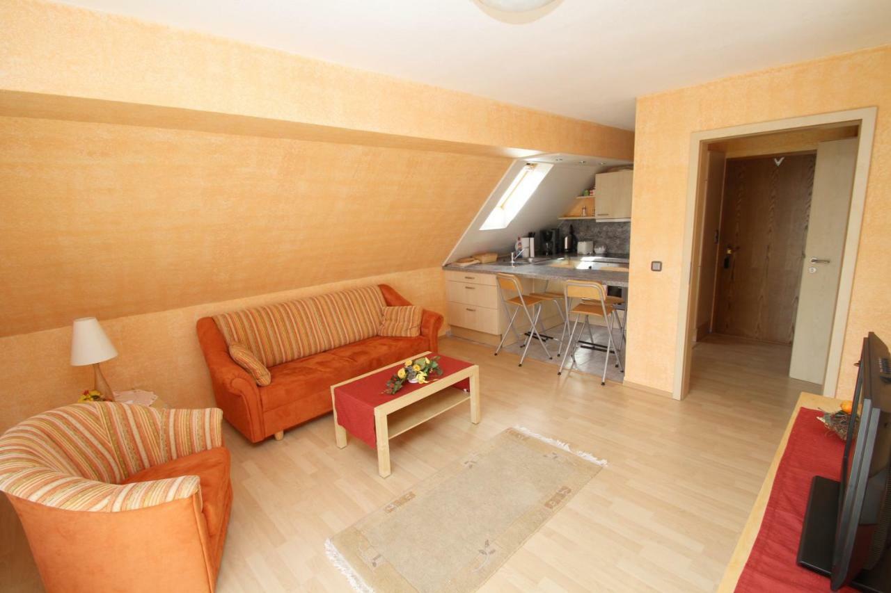 Ferienwohnung Edelbrenner Rimbach  エクステリア 写真
