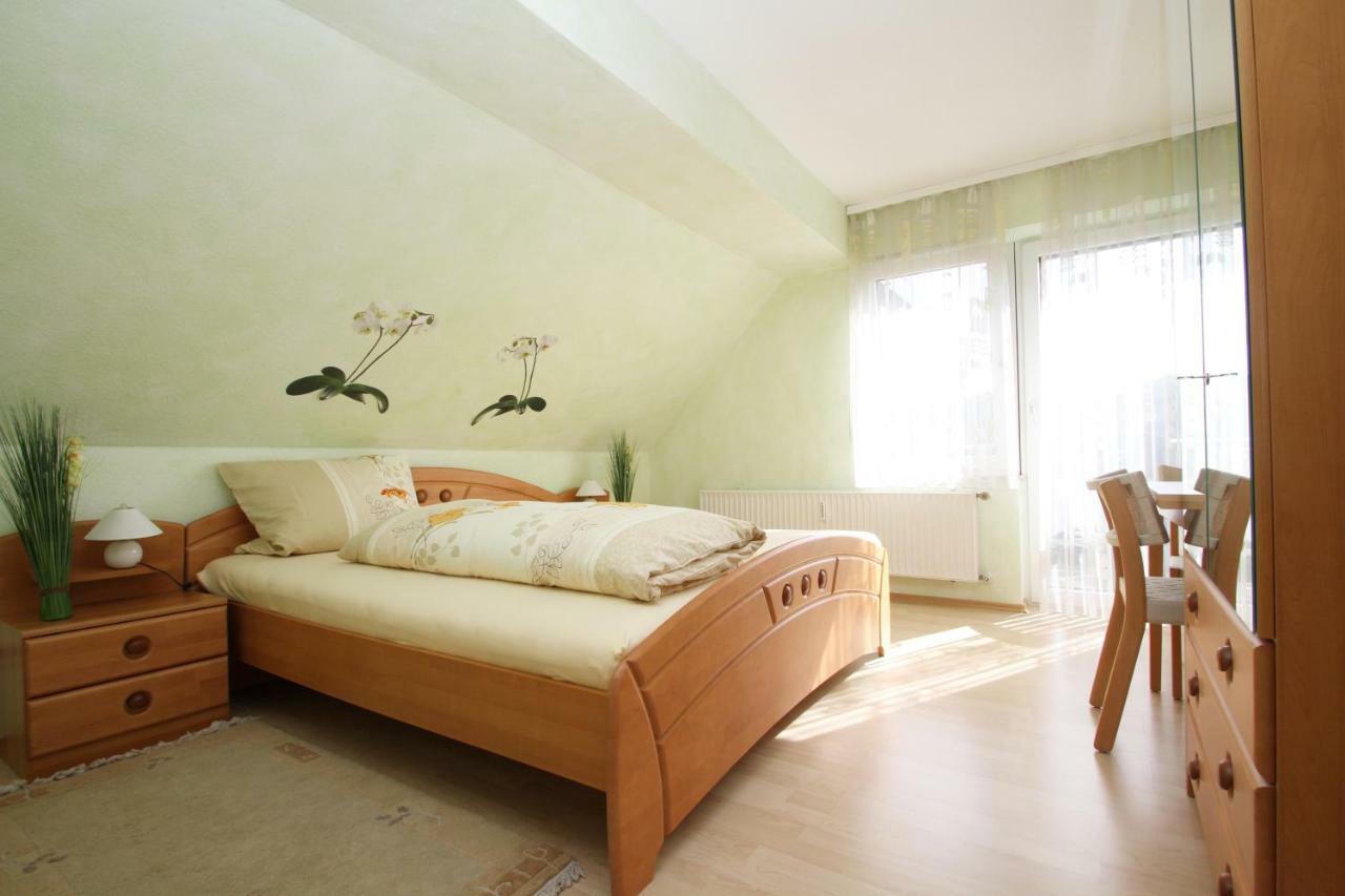 Ferienwohnung Edelbrenner Rimbach  エクステリア 写真