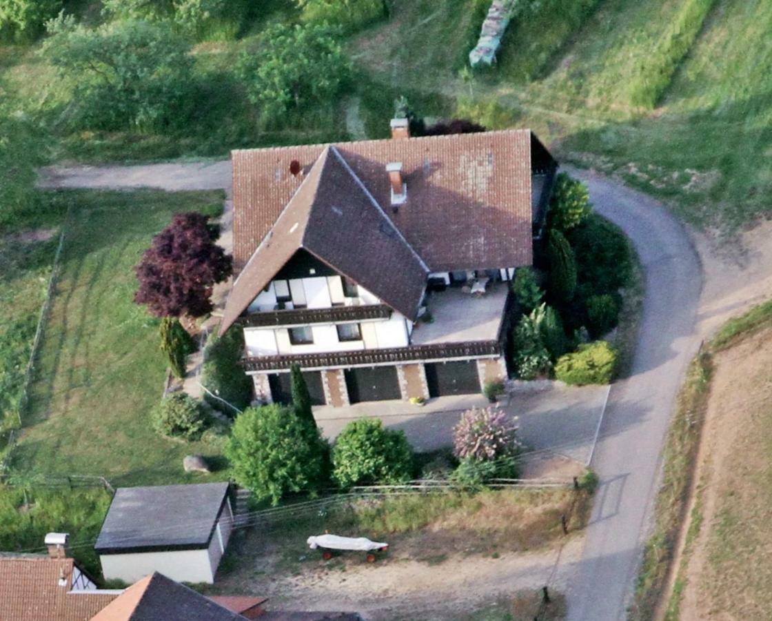 Ferienwohnung Edelbrenner Rimbach  エクステリア 写真
